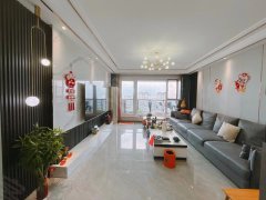 北京一号院高层电梯，三室两厅一卫，房主个人精装修，出租。