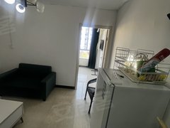 南昌象湖象湖新城新力银湖湾旁一室一厅电梯有免费停车位自己的房子无中j费出租房源真实图片
