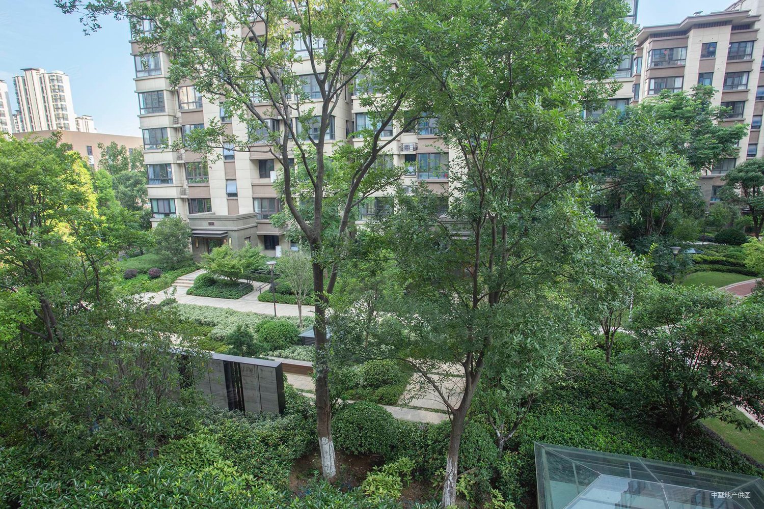 城建琥珀府东苑带电梯的商品房70年产权交通便捷