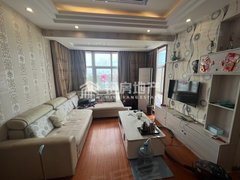 东海东海市区中央广场香江半岛精装四室两厅两卫，家具家电齐全。出租房源真实图片