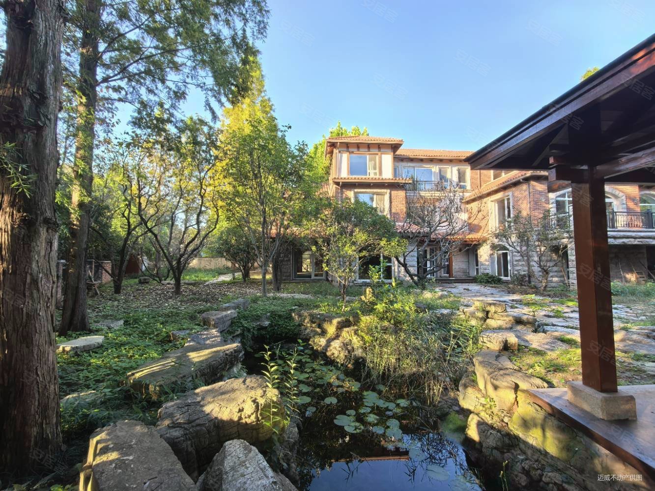 海信温泉王朝(海信千亩园)5室4厅5卫390.1㎡南北1050万