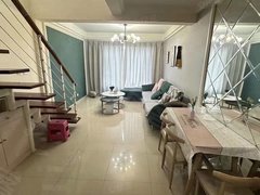 曲靖麒麟南城门花柯夜市附近 精装两室  全套家具家电 拎包入住出租房源真实图片