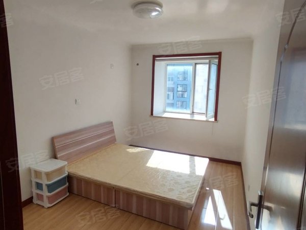 青岛城阳流亭天一金色海湾天一精装全齐套二拎包入住,随时看房出租