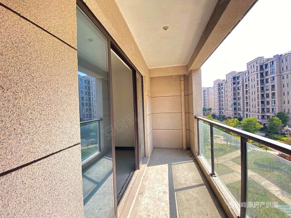 半岛印象花园4室2厅2卫128㎡东280万