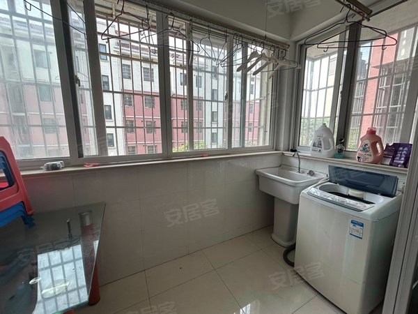 【多图】翡翠家园东区(3),渭塘租房,原房东翡翠家园两室一厅出租对面