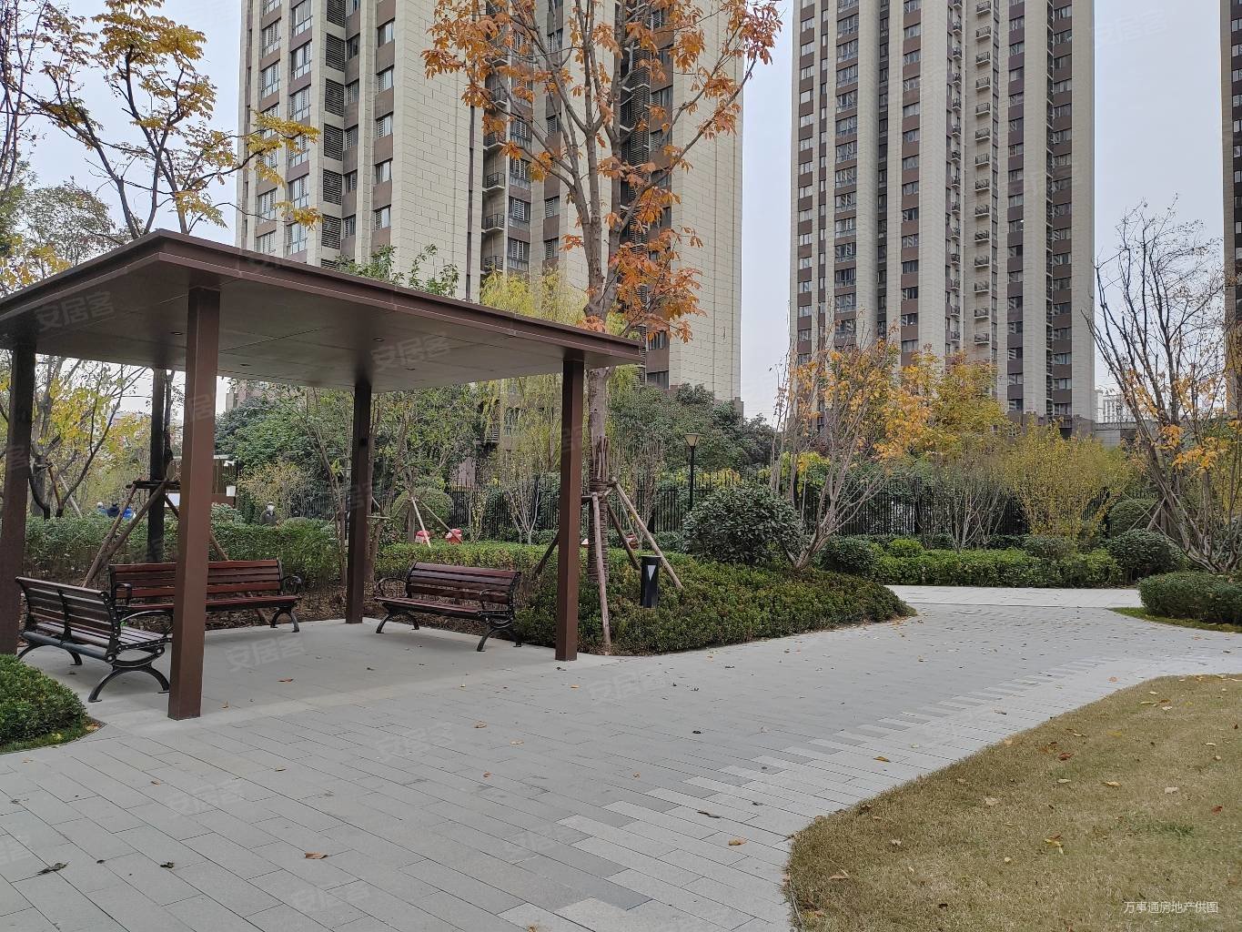 西安房产网>西安二手房>长安二手房>西长安街二手房>莱安城>