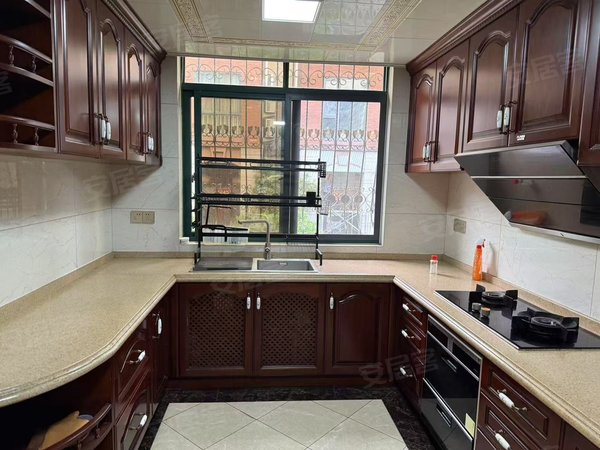 金华东阳东阳市中心海德公园(别墅)做直播拍摄看过来 海德公园别墅 适合电商自住带大院子临近义乌出租房源真实图片