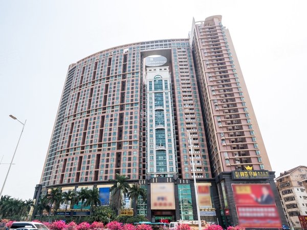 深圳福田赤尾京基御景华城赤尾地铁口花园小区 1房1厅 空房特价出租