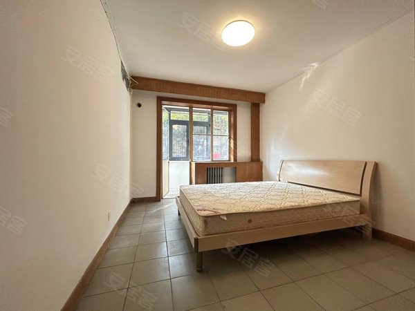 北京丰台菜户营万泉寺南里两居4500 丽泽商务旁万泉寺南里精装南北