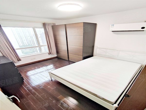 上海徐汇徐家汇南馨公寓徐家汇热门小区大2房,住家精装修,家具家电