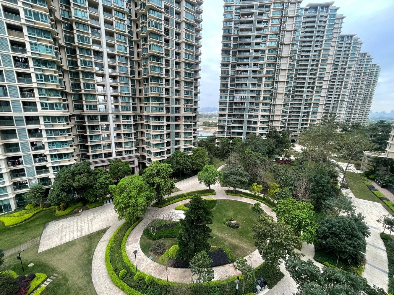 近珠海南屏单架8字头雅居乐约克郡电梯中层三房两厅