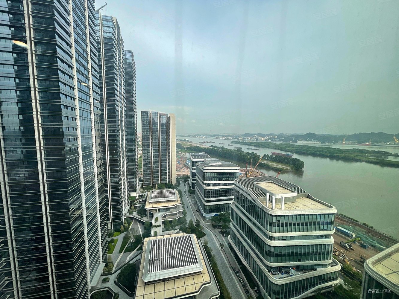 保利鱼珠港东南向望花园3房高层视野好还可望江