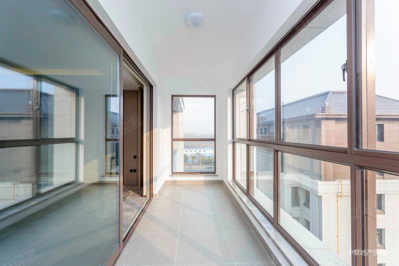 葛洲坝中和府4室2厅2卫182.97㎡南910万