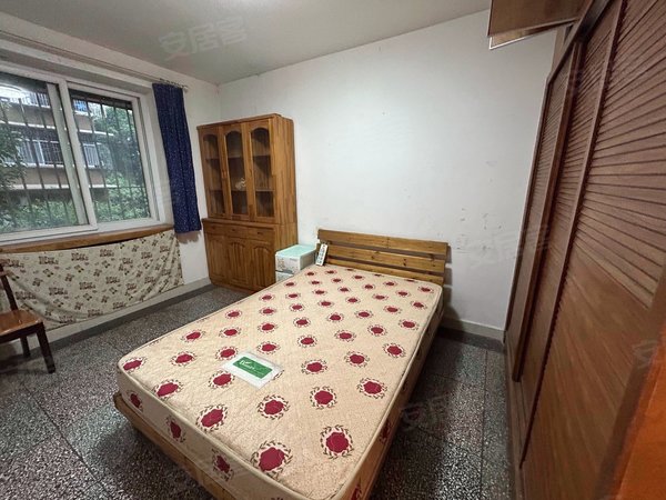 重庆沙坪坝陈家湾陈家湾小区三峡广场.