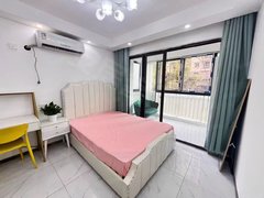 上海松江松江大学城星辰园主卧独卫带阳台一室户，近9号线大学城地铁站，外国语大学出租房源真实图片