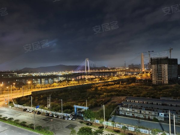 南宁良庆良庆镇天誉城(商住楼)万达茂旁,天誉城loft全江景一房一厅