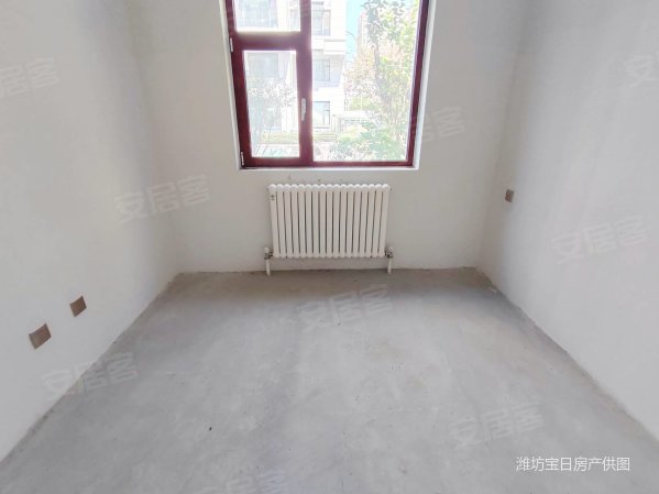 中天万家花园c座4室1厅2卫132.8㎡南北110万