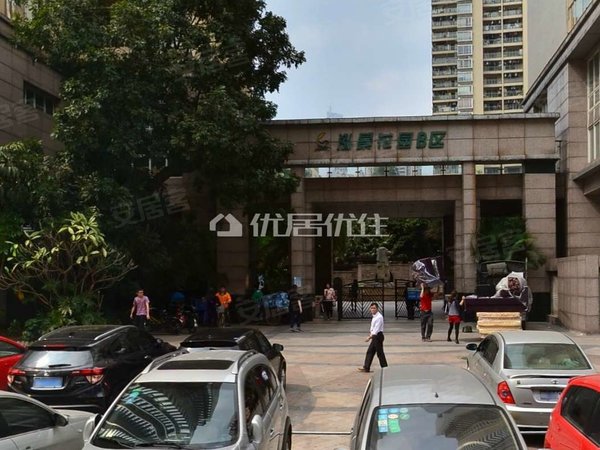 广州海珠广州塔泓景花园(b区)泓景花园b区中层望塔景三房带主套出租