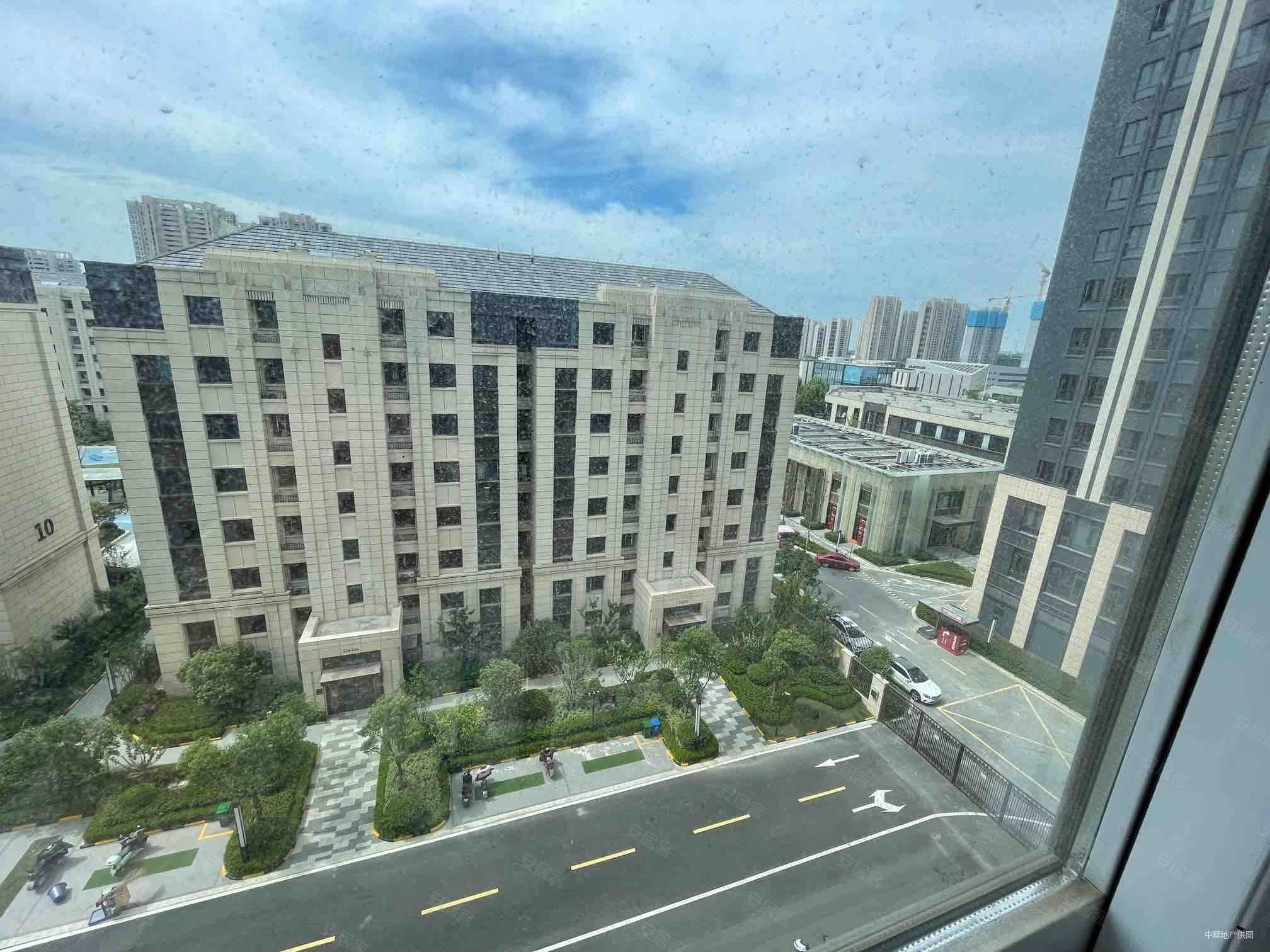 华地学府公园商品住宅次新小区南北通透刚需小三居