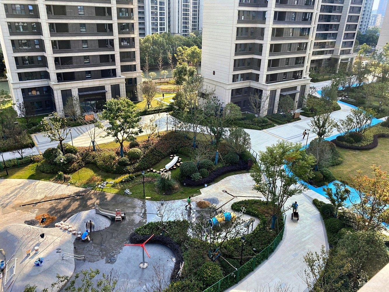 绿城明月滨河3室2厅2卫113㎡南北270万