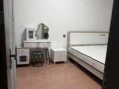铜仁松桃松桃城区长青楼 一室一厅一厨一卫出租房源真实图片