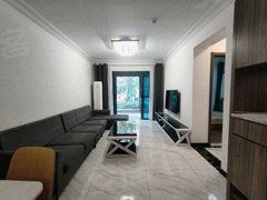 海口龙华城西吾悦广场附近  碧桂园公园上城 拧包入住  2500出租房源真实图片