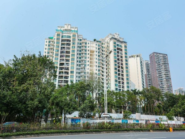 筛选 户型 价格 面积 默认排序 总价 面积 11图 云顶翠峰精装3室2厅2