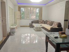 宿迁泗洪县花园口广场金港湾一楼三室精装修设施齐全拎包入住干净利索,看房子方便出租房源真实图片