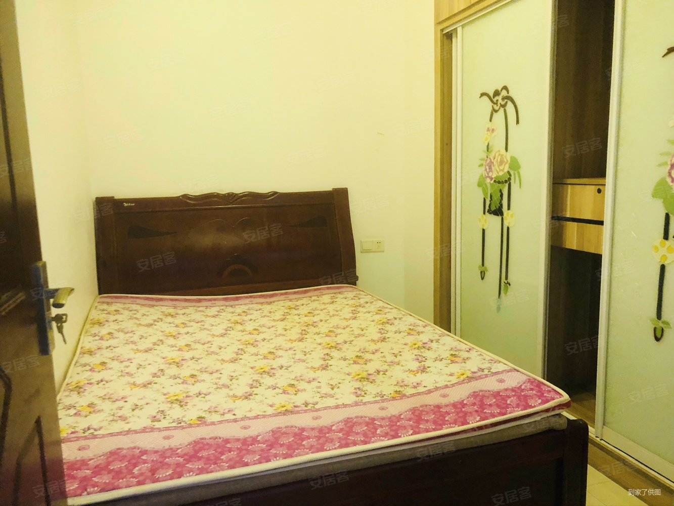 步行街上面 小两间 业主急卖,巴国公馆二手房,50万,2室1厅,1卫,63平米