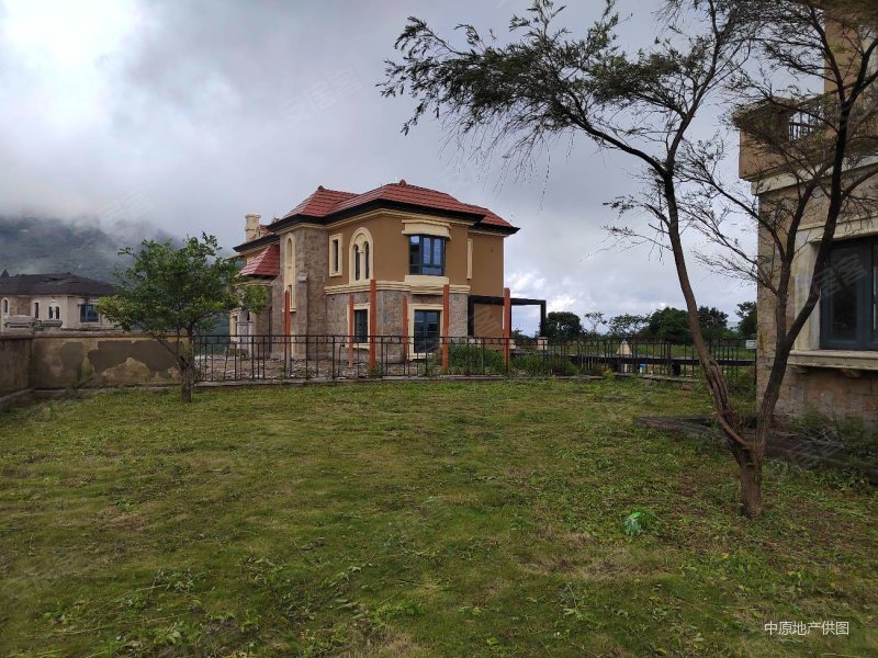 2 不用就可以买到天麓山顶独栋别墅,天麓(三区)二手房,0万,7室3厅,4卫