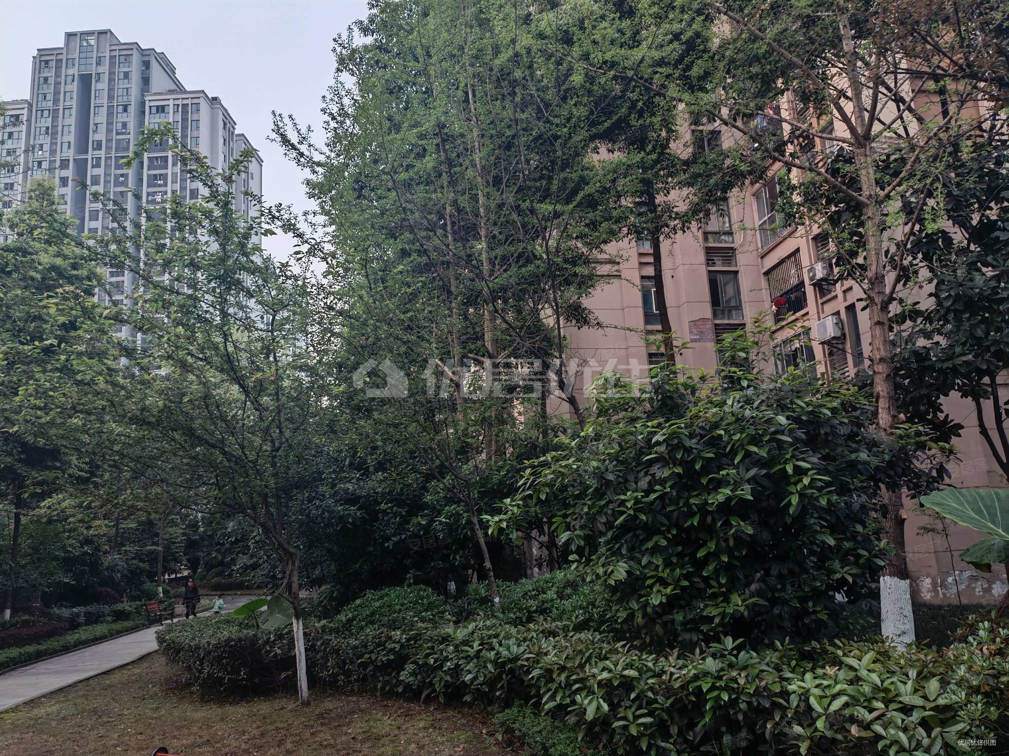 巴国城后门巴国公馆精装小2房 永辉超市旁 随时看房 价格可谈