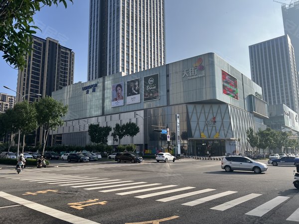 济南历下cbd燕山新居省立医院 国奥城 龙湖天街 奥体中心燕山新居南次