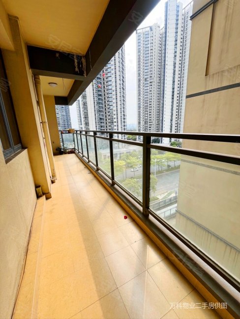 万科金域滨江一期