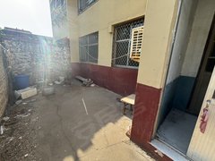 淄博沂源城区历山中学附近一楼带院年租8500出租房源真实图片