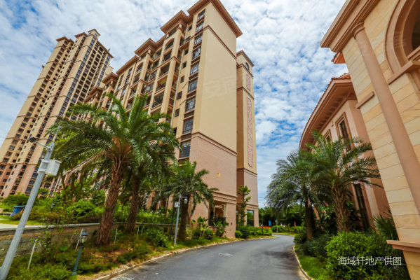 国企大盘 电梯三房两厅两卫 金地物业 小区环境优美绿化好