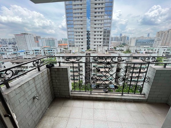 广州海珠客村鸿运花园(海珠)客村地铁d口 电梯精装三房 双阳台双卫