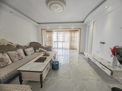 来宾兴宾兴宾城区水漾人家，步行街旁，精装三房两厅两卫，家具家电齐全拧包入住出租房源真实图片