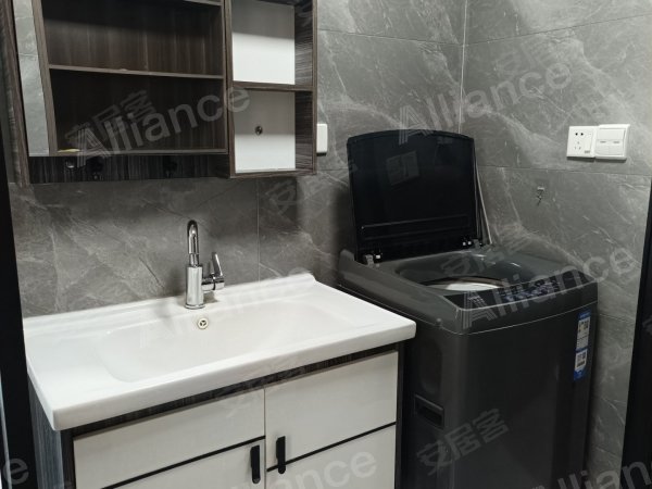 包头东河人民公园吾悦和府(一二三期)东河吾悦精装精装两居室 7米大客厅出租房源真实图片