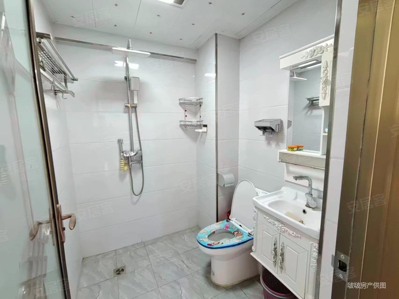 太阳城c区.步梯3楼.三阳开泰户型.带家具家电.,望都太阳城(c区)二手房