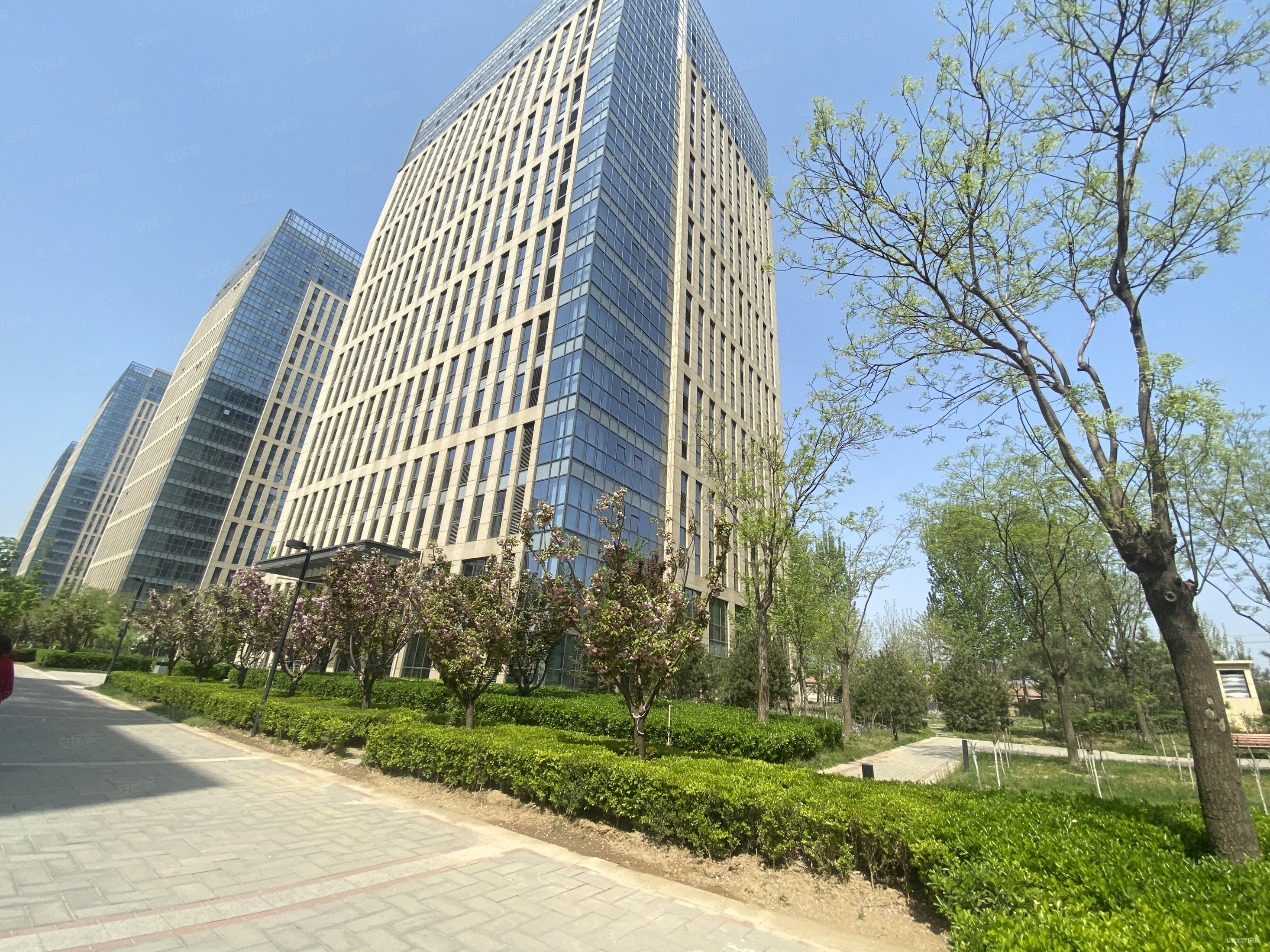 燕郊现房地铁410米6w购房地暖通燃气民水民电急