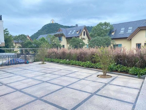 深圳盐田大梅沙天麓(六区)东部华侨城天麓六区类别墅豪华装修上下三层