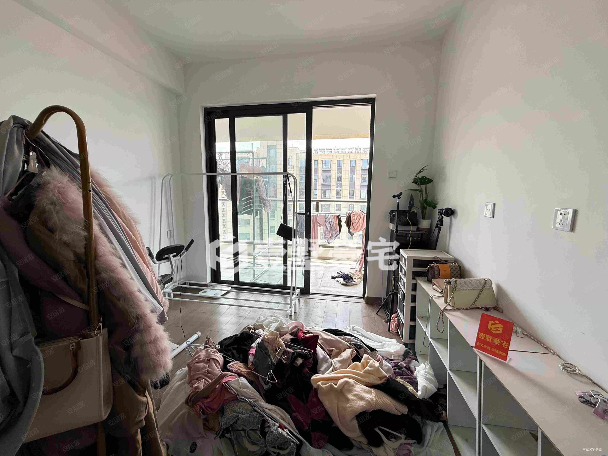 杜绝虚假含车位钟山峰景