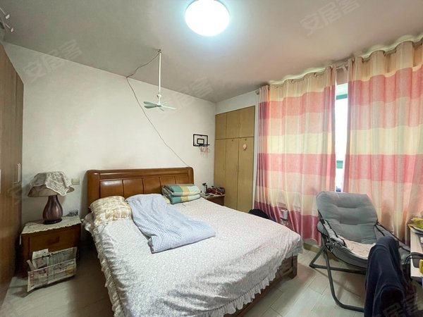 大丁佳苑 1室2厅1卫 电梯房  精装修 靠万达地铁口出租房源真实图片