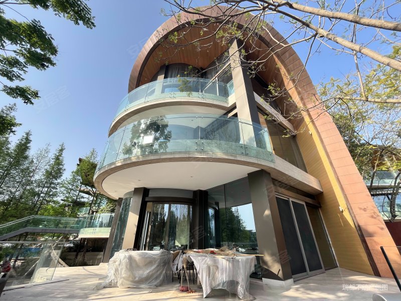 麓湖生态城黑珍珠