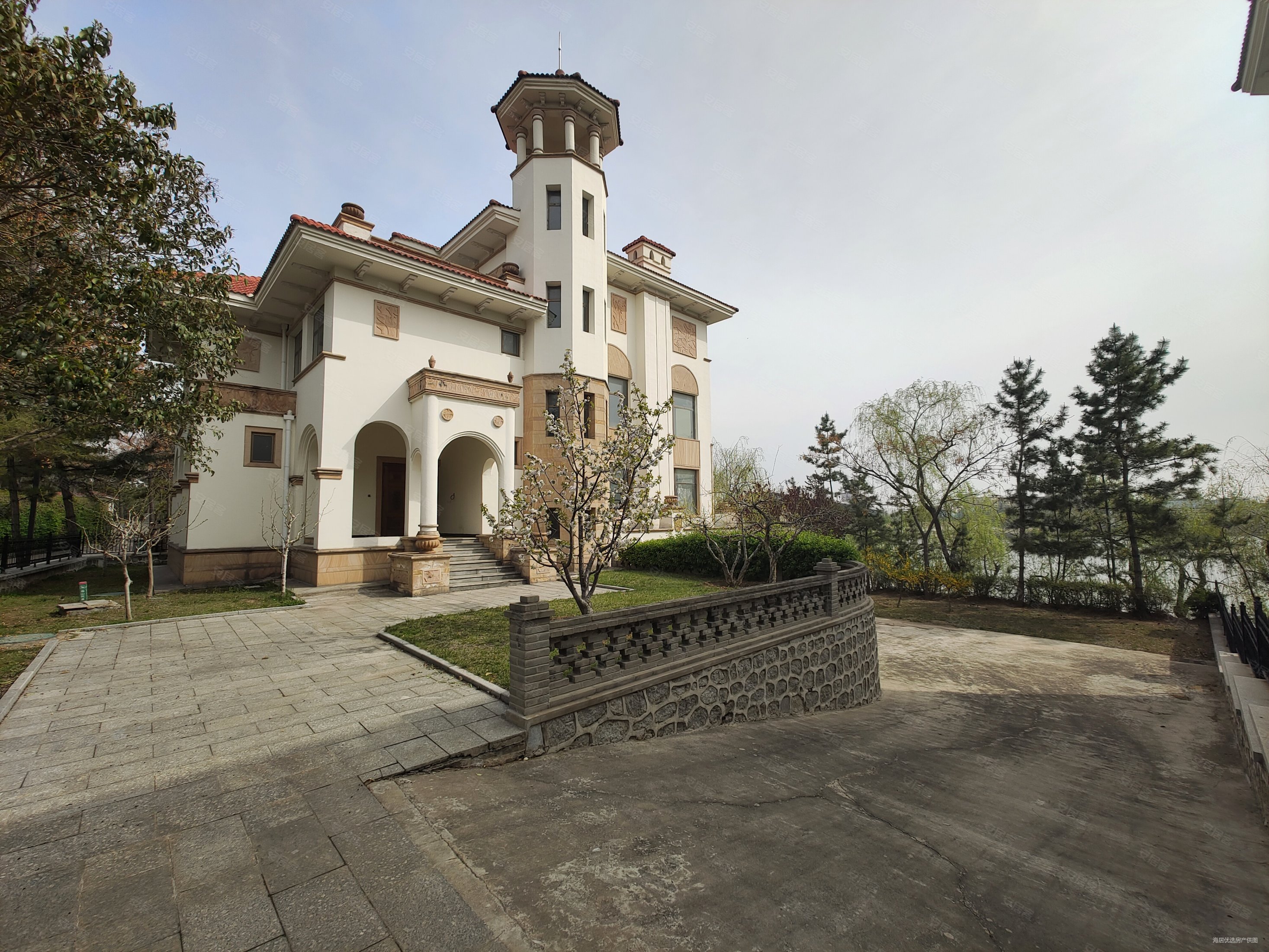 南山高尔夫庄园别墅6室3厅6卫644㎡南北550万