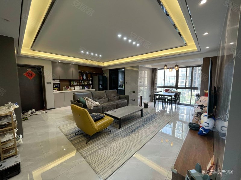 皇庭首占一号(商住楼)3室2厅2卫124平  精装  风