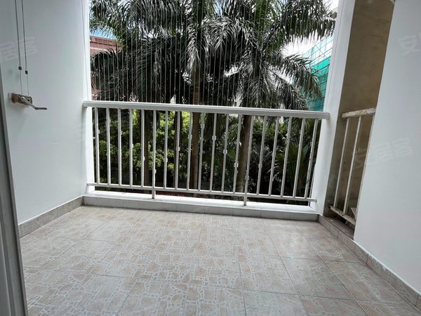 【多图】田心庆云花园,笋岗租房,笋岗田心庆云花园 2室1厅 客厅出阳台