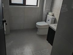 泰安岱岳高新区萃英园 3室2厅2卫出租房源真实图片