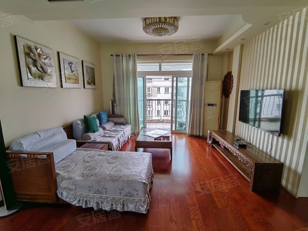 上海闵行莘庄北广场裕兴花园电梯复式房 带露台 房间全部朝那出租房源