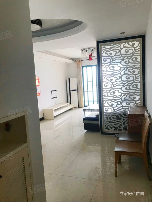 颐景花园3房精装120平米售125万